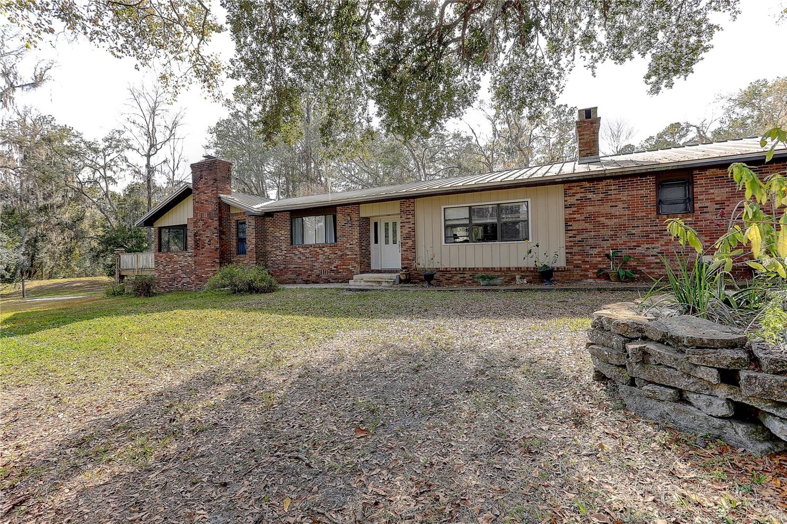 20490 Pinewood Dairy Rd photo 2