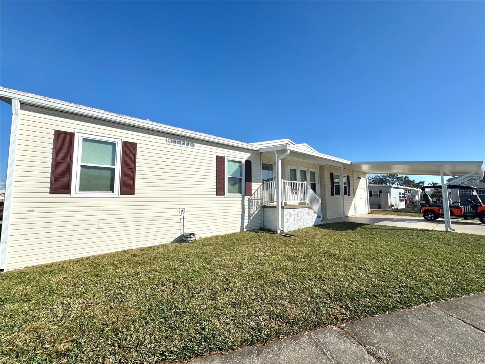 145 Blue Marlin Dr photo 3