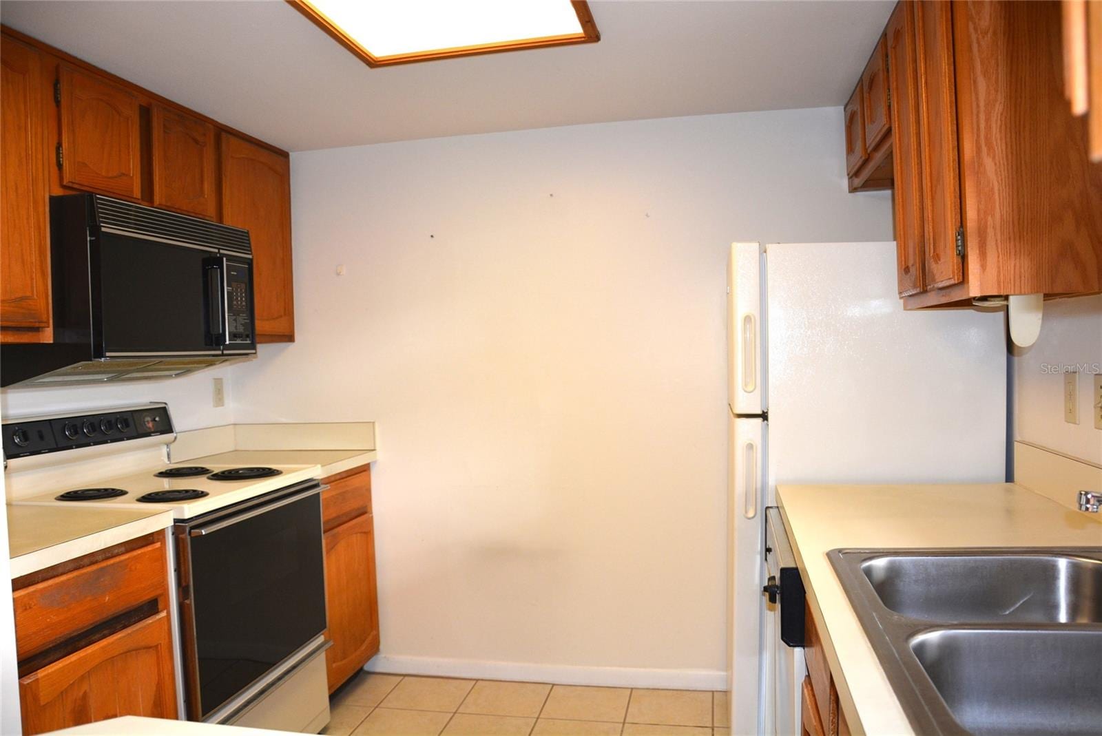 17 Kendra CT photo 5