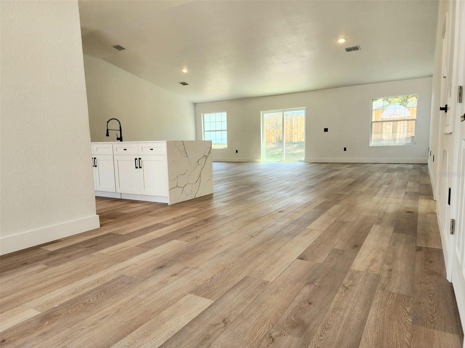 1032 Concert Ave photo 3