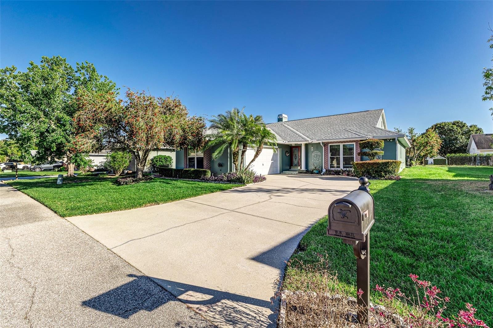 1452 Grand Cayman Cir photo 2