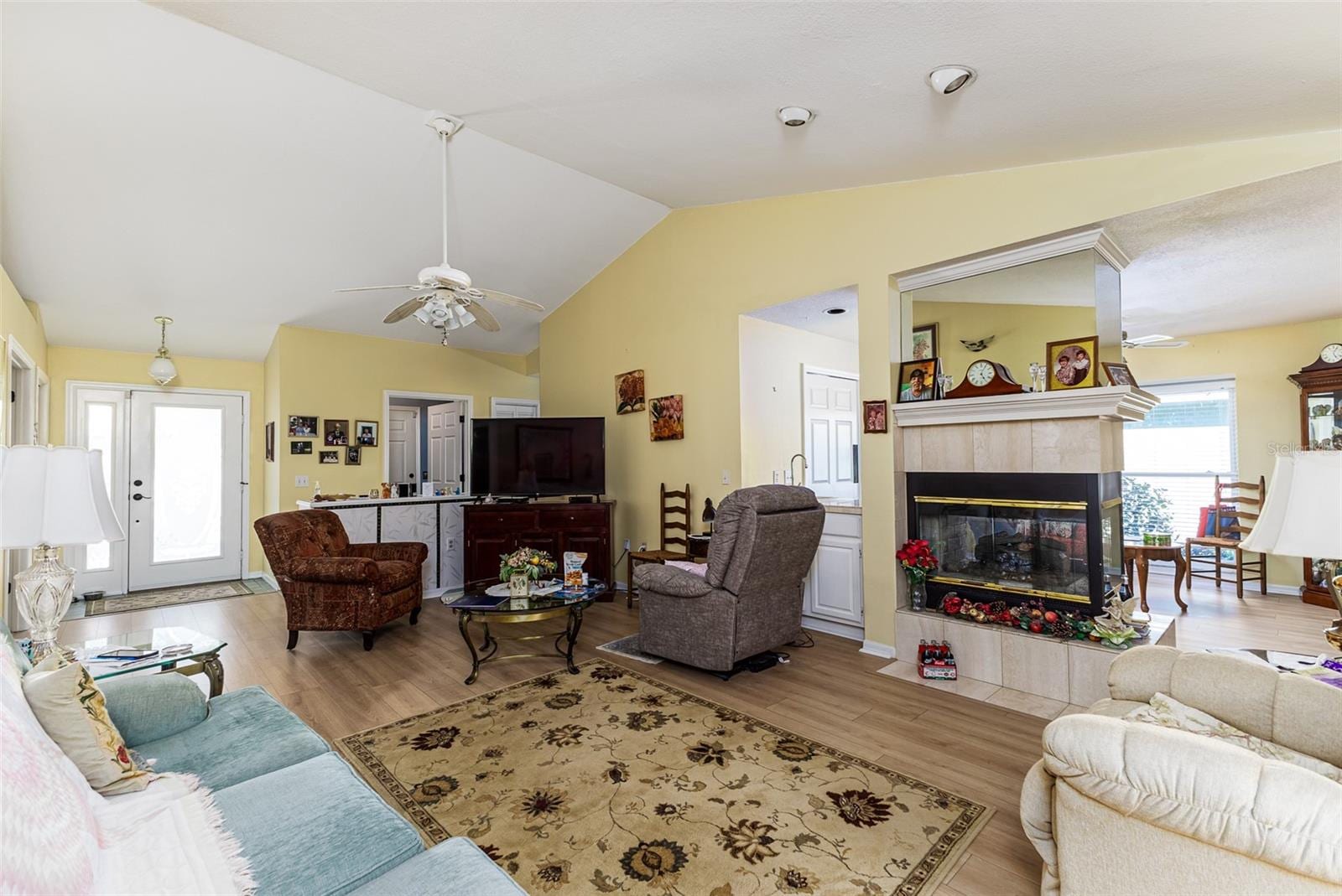 1452 Grand Cayman Cir photo 4