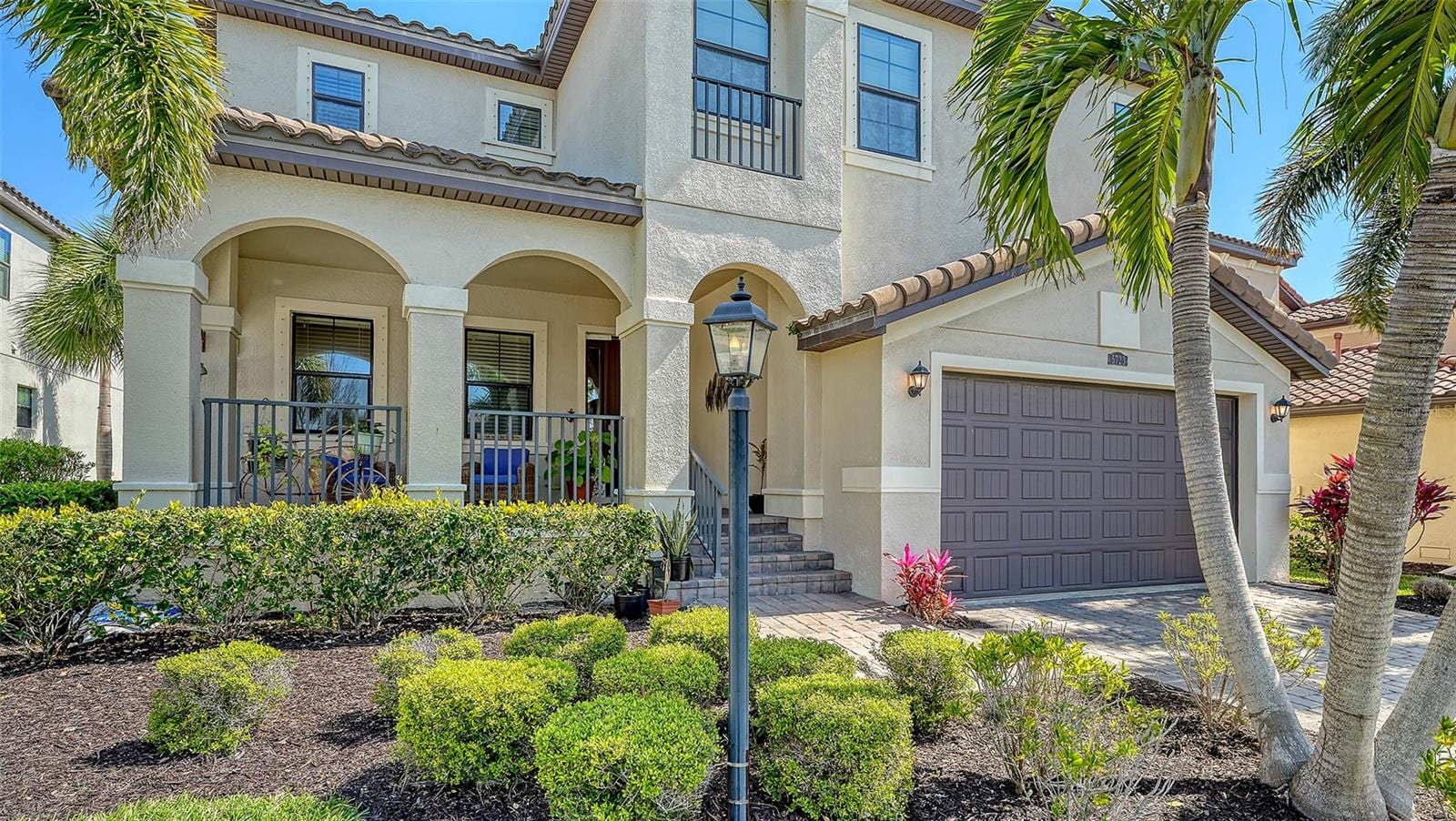 5723 Title Row Dr photo 2
