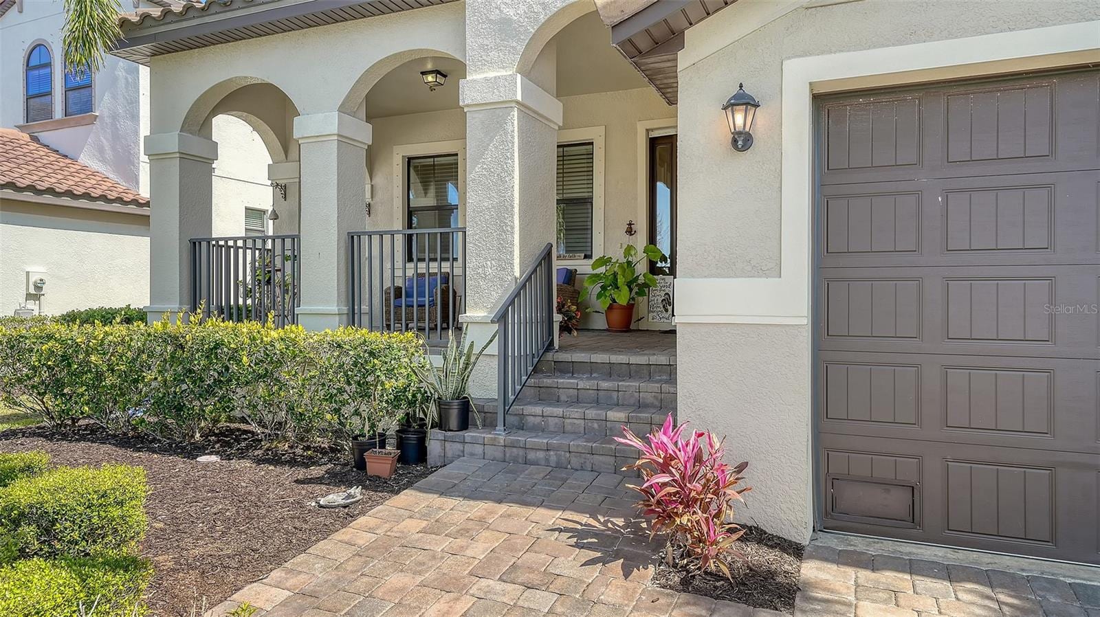 5723 Title Row Dr photo 3