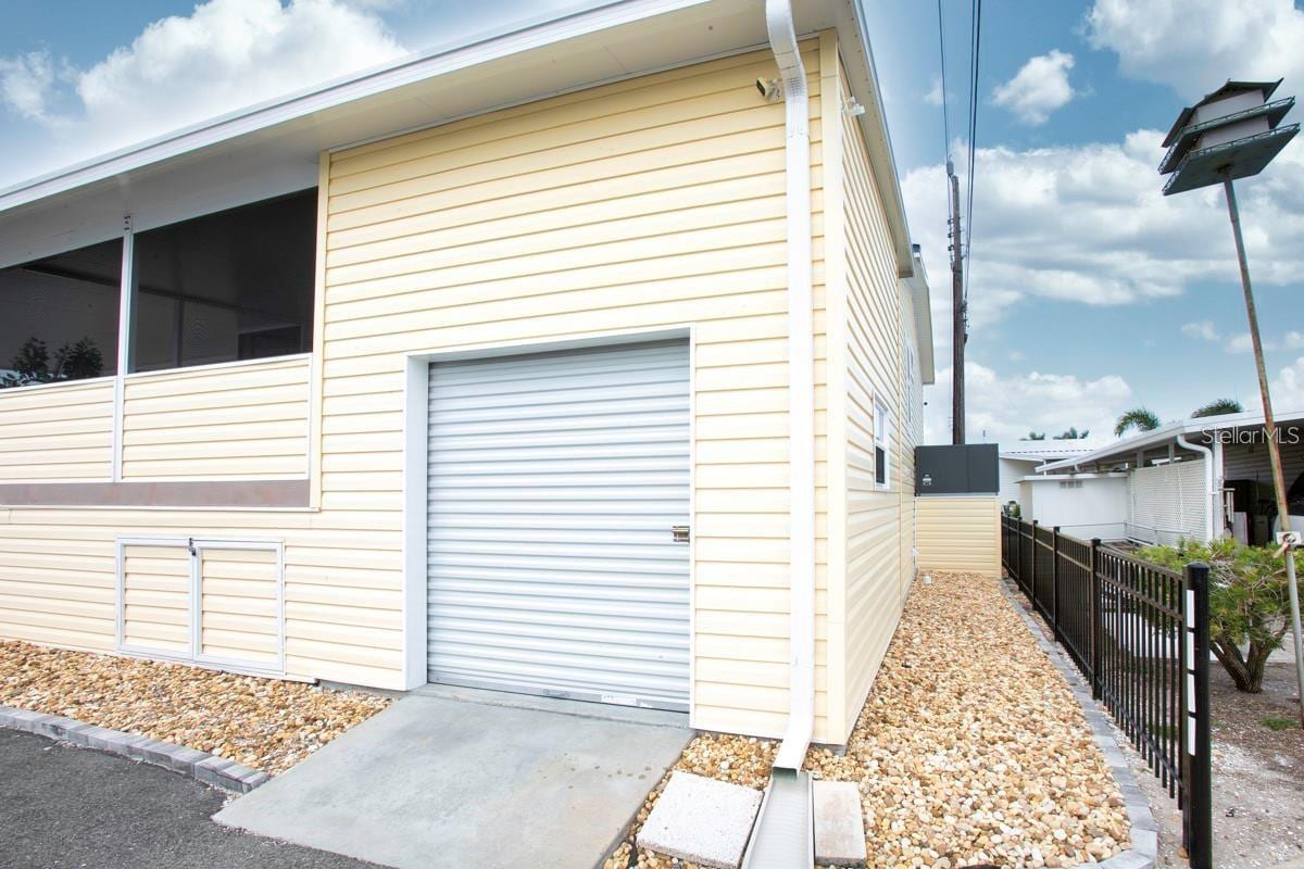 2840 Trinidad Way photo 4