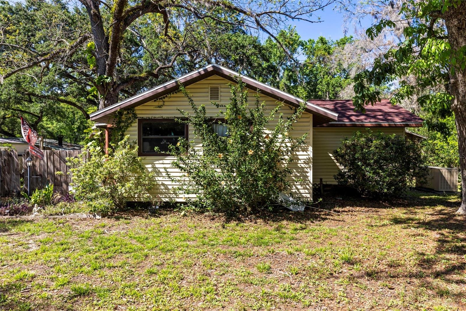 29133 Lawton Dr photo 4