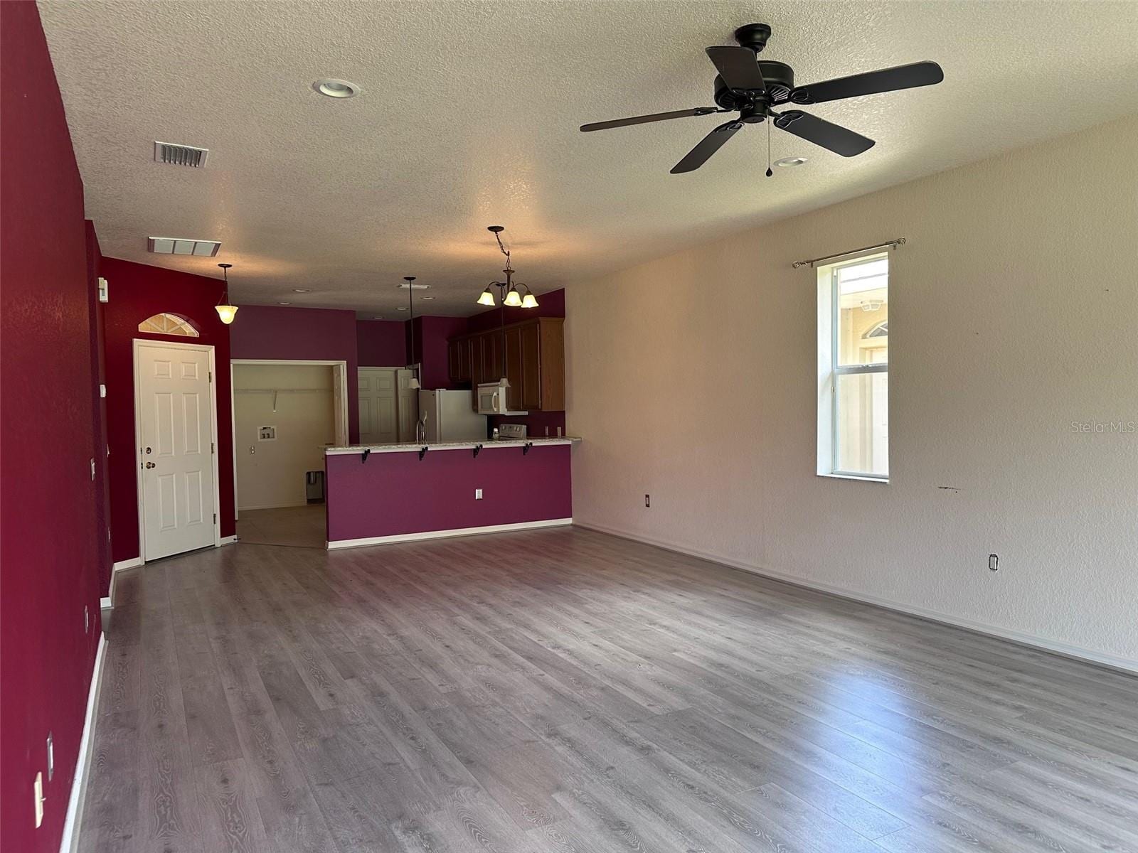 1224 Vienna Square Dr photo 3