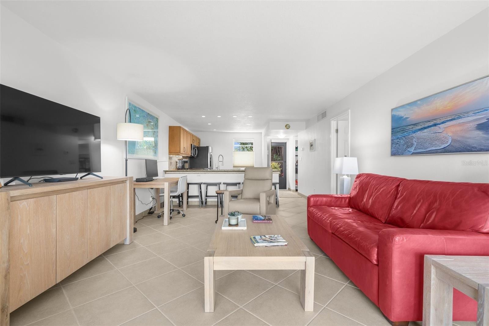 600 Sutton Pl #101B photo 5
