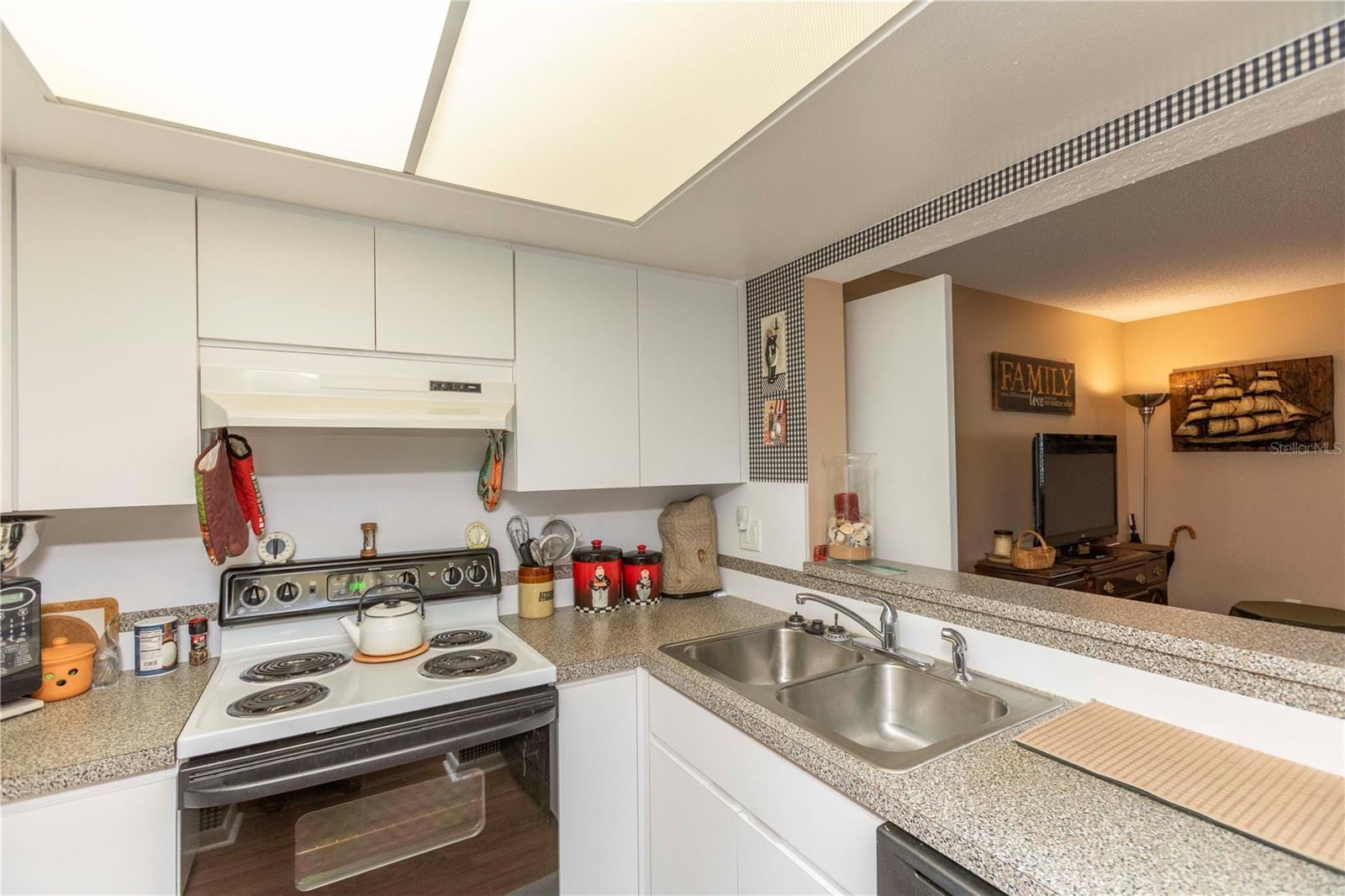4726 Marine Pkwy #201 photo 3