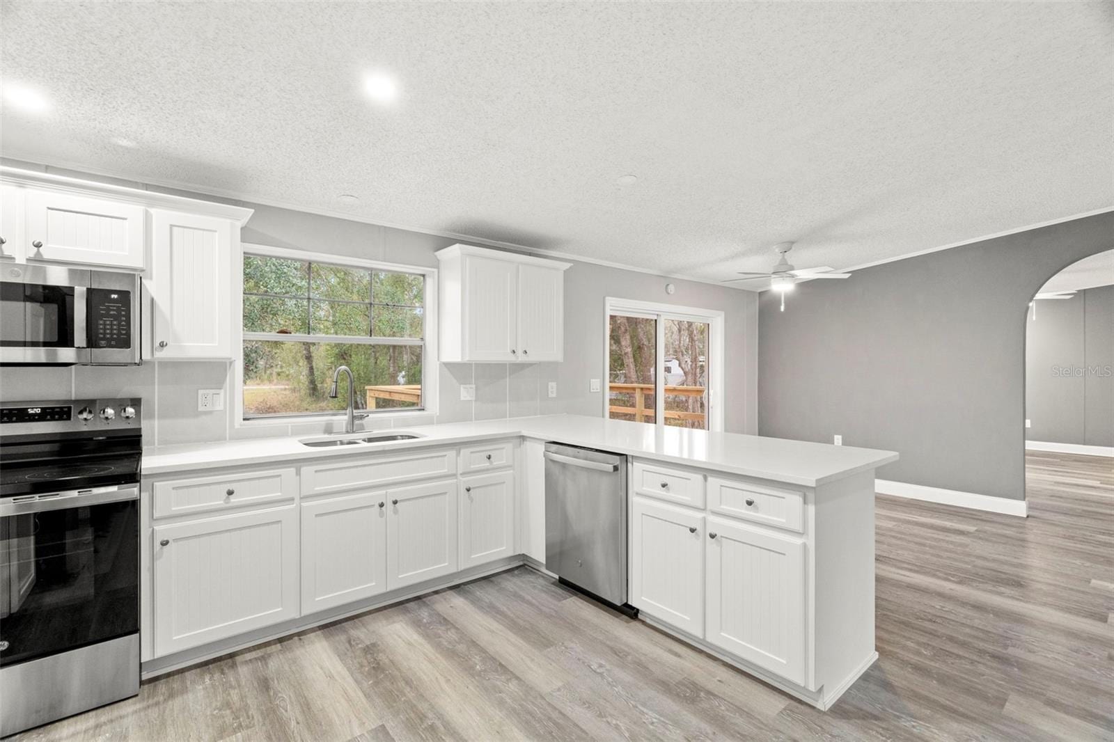 18202 Rogerland Rd photo 3