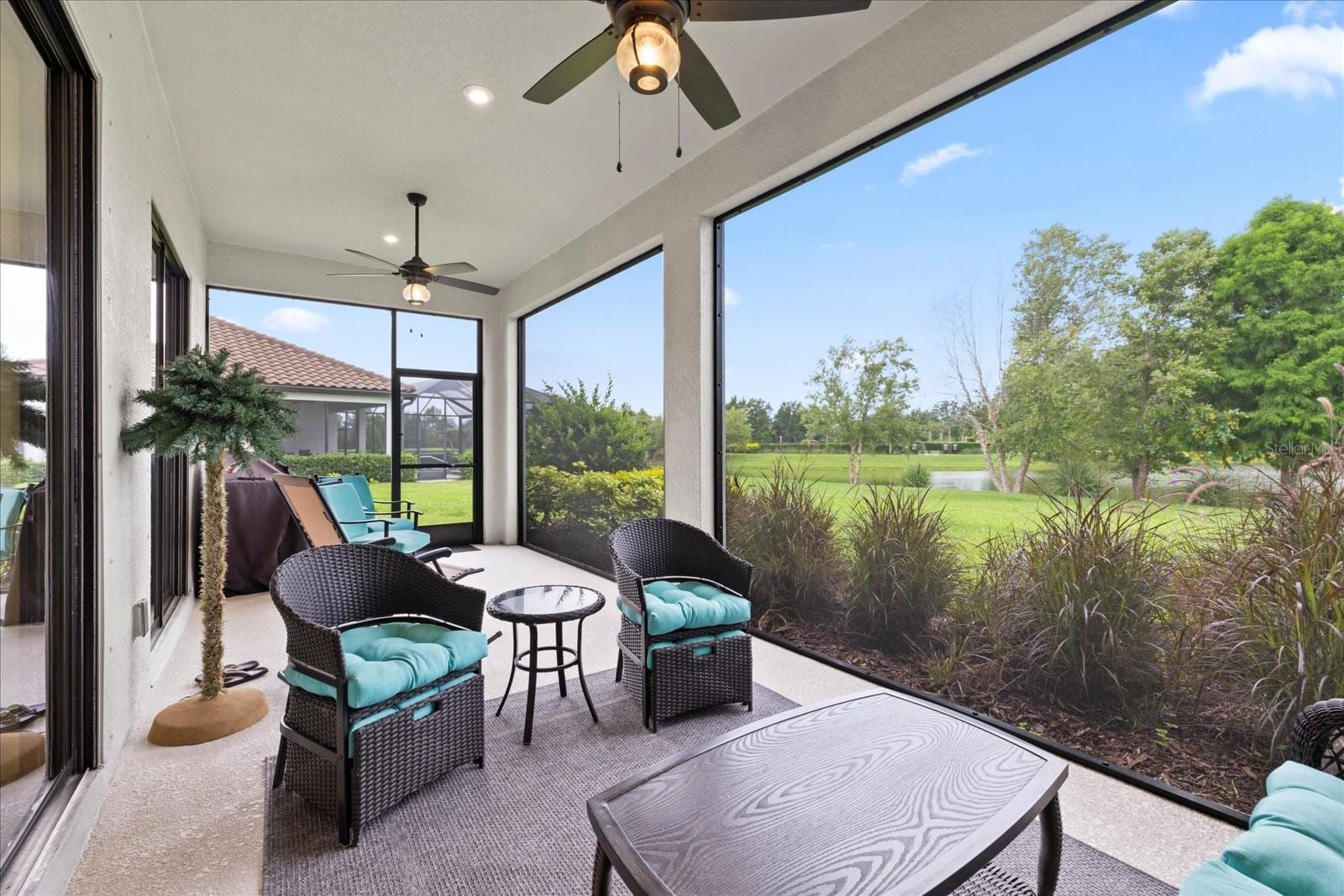11398 Juglans Dr photo 5