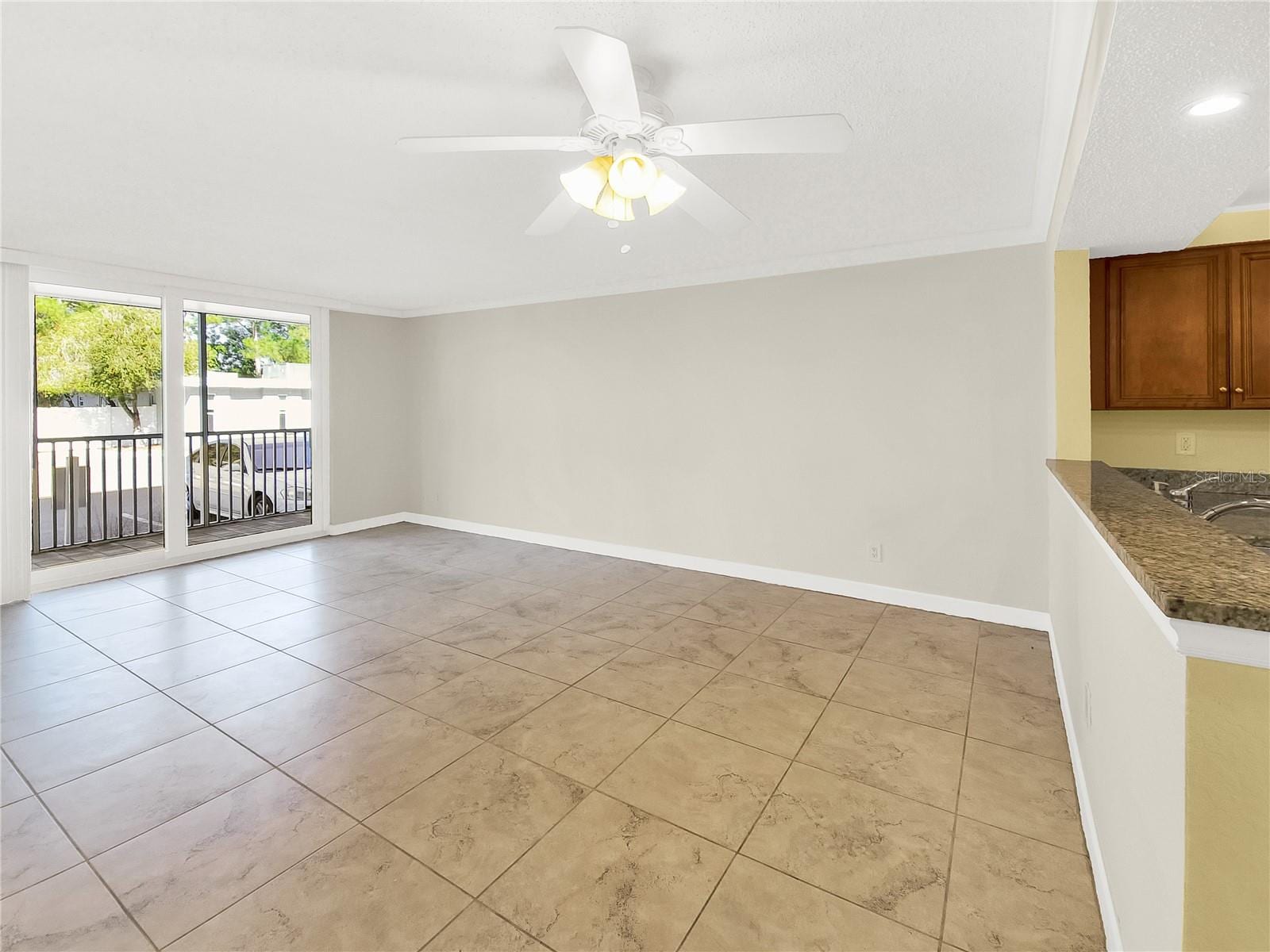 2700 Coconut Bay Ln #419 photo 3
