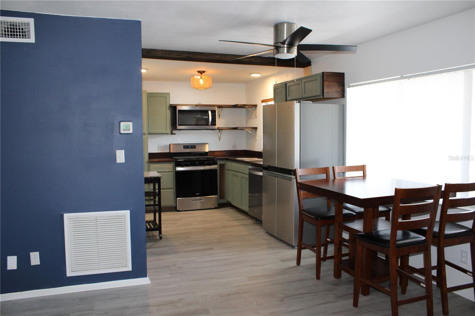 1100 Martinique Dr #203 photo 5