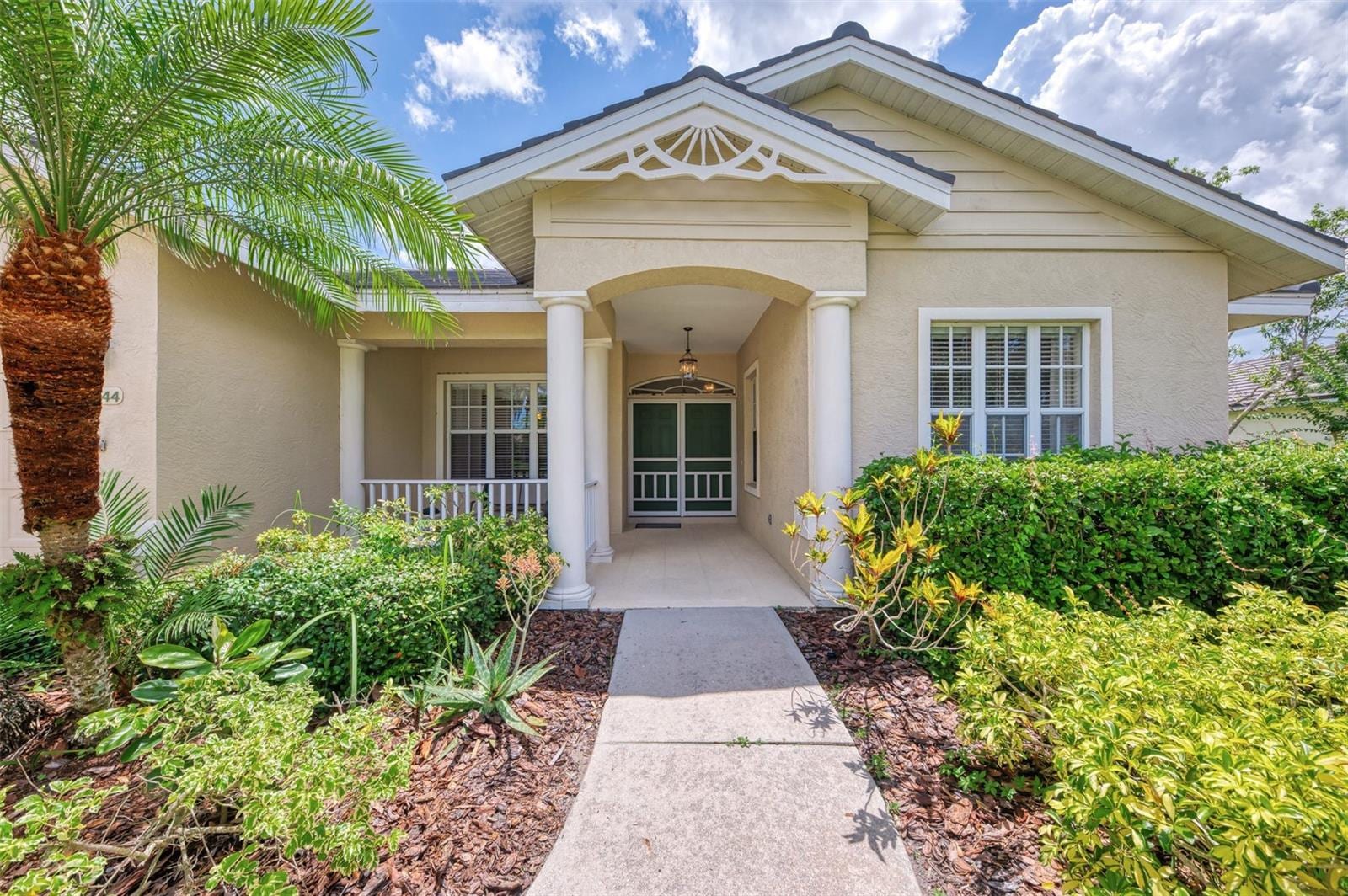 6644 Butlers Crest Dr photo 4