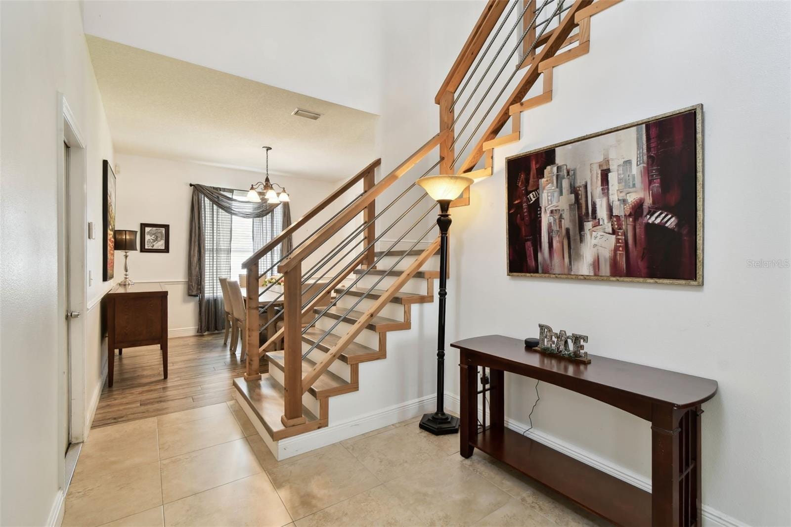 1032 Jacob Way photo 4