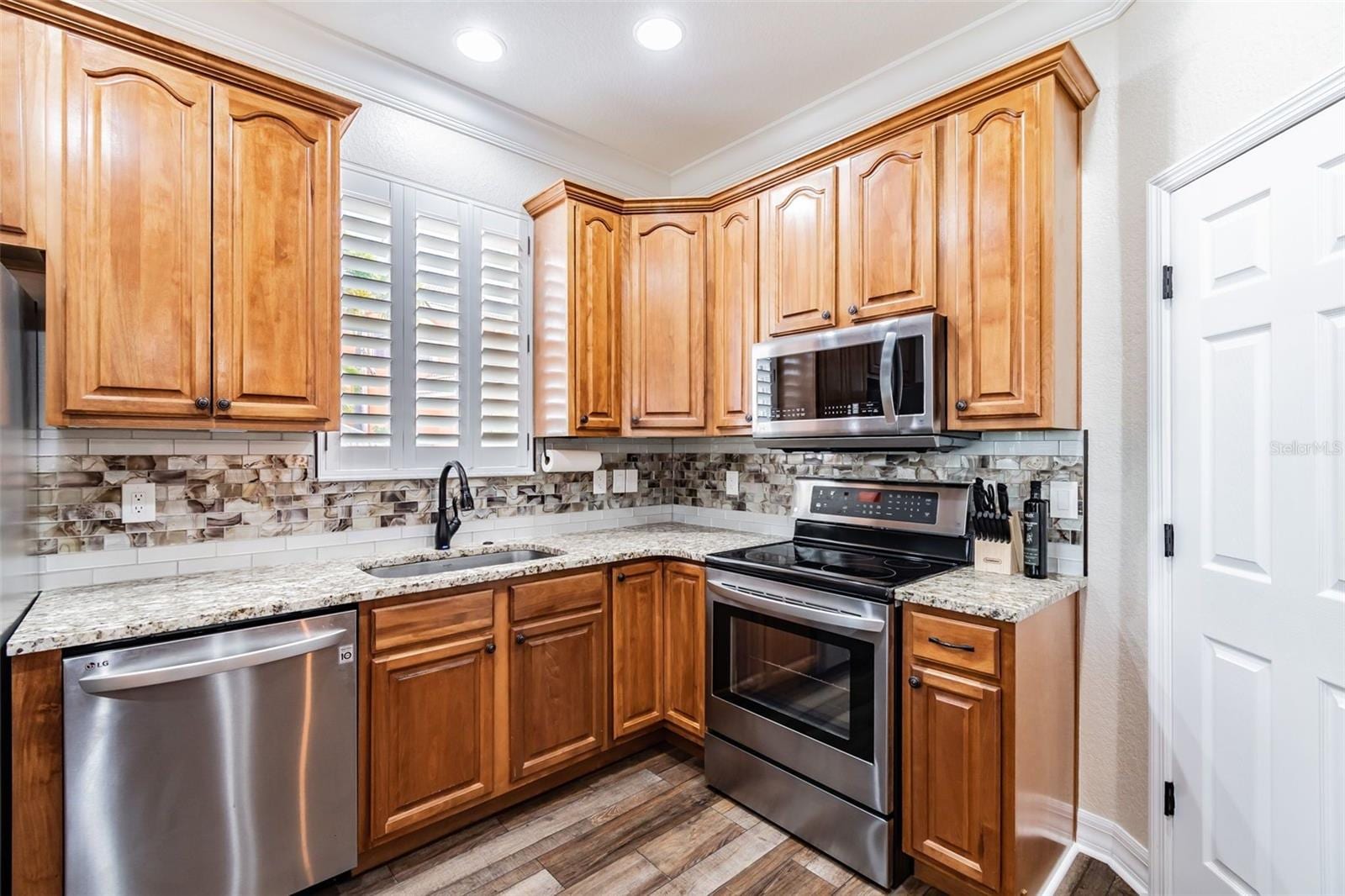 539 Treviso Dr photo 2