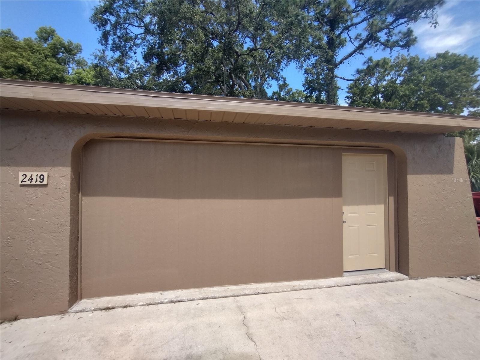 2419 Appian Ave photo 4