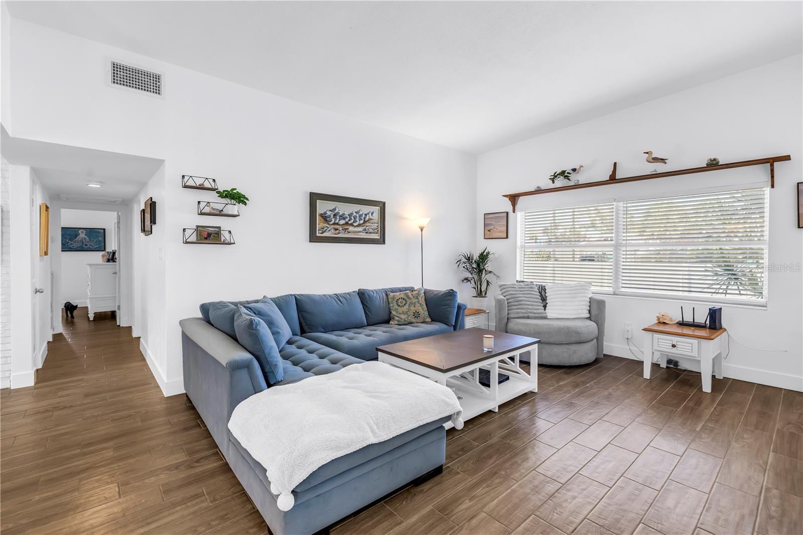 360 71st Ave photo 5