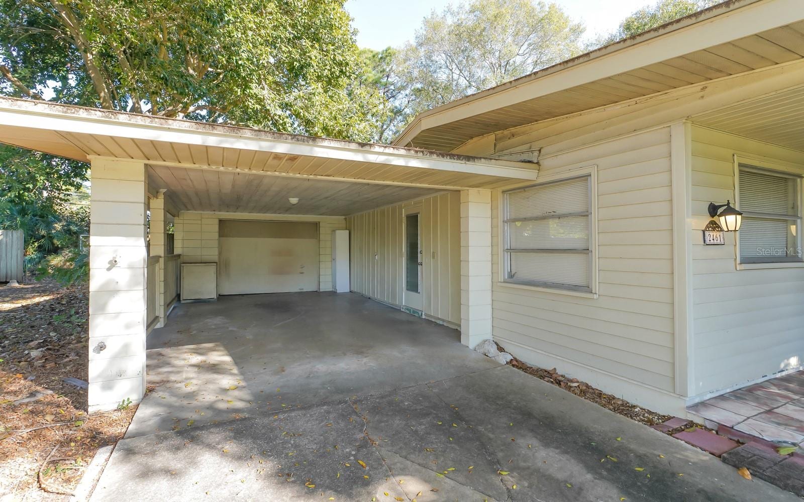 2461 Ringling Blvd photo 4