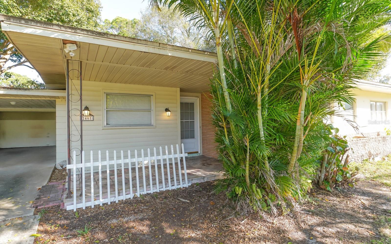 2461 Ringling Blvd photo 5
