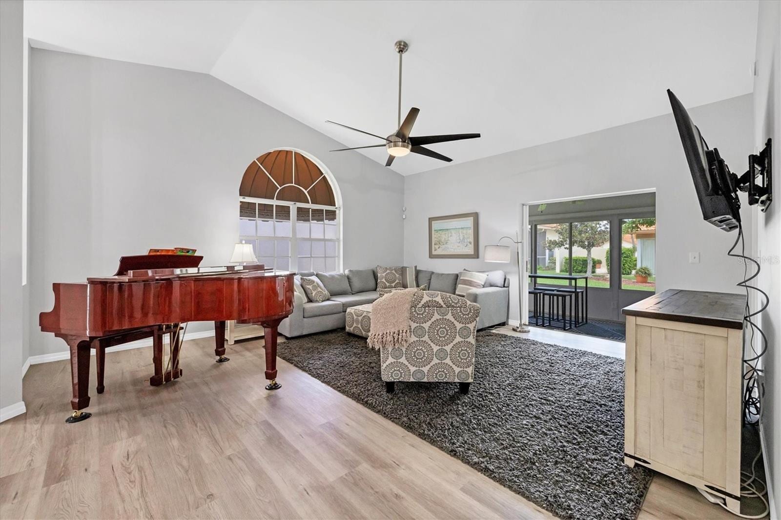 4738 Raintree Street Cir E photo 5