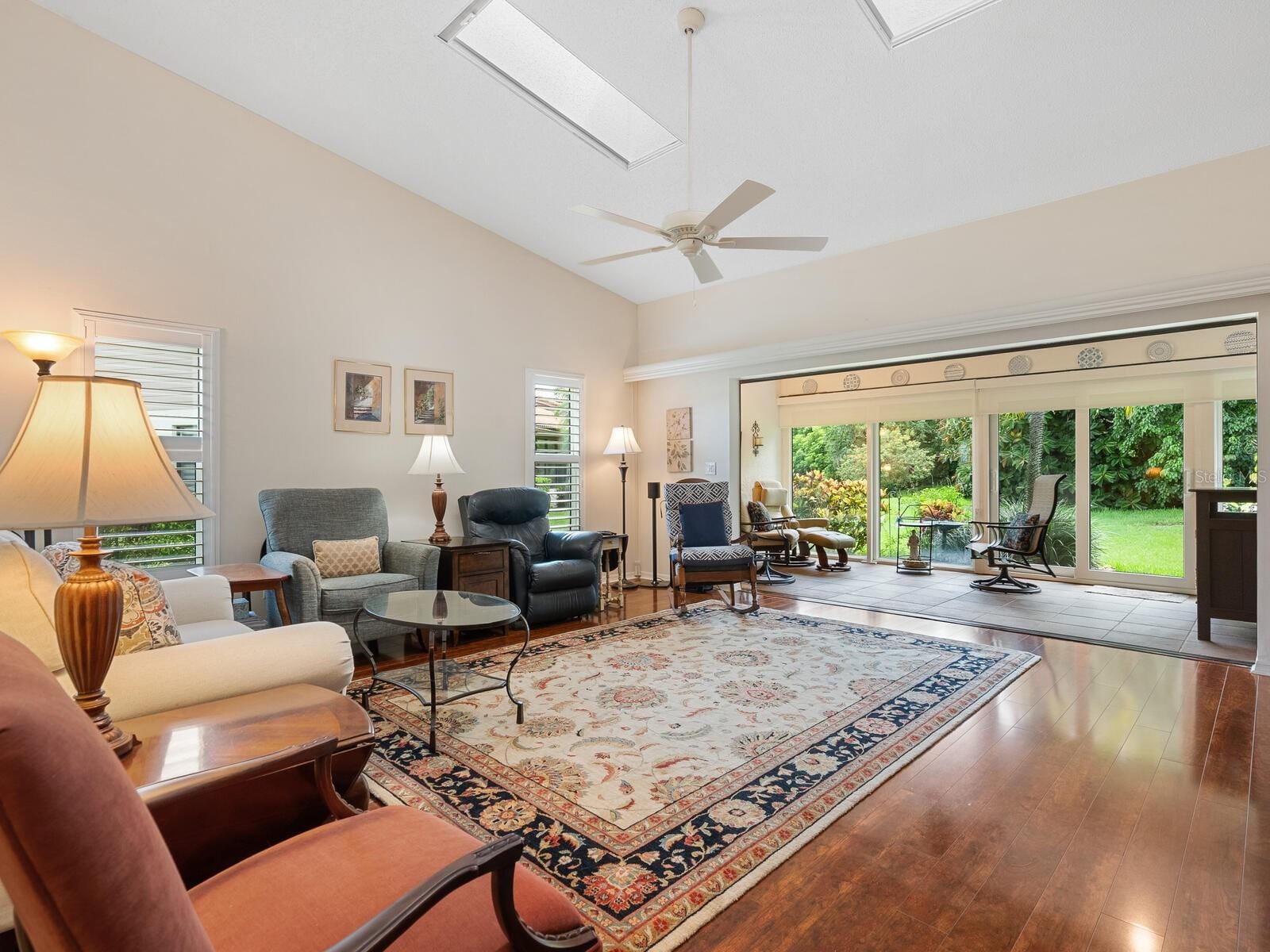 4004 Wilshire Cir E #89 photo 3