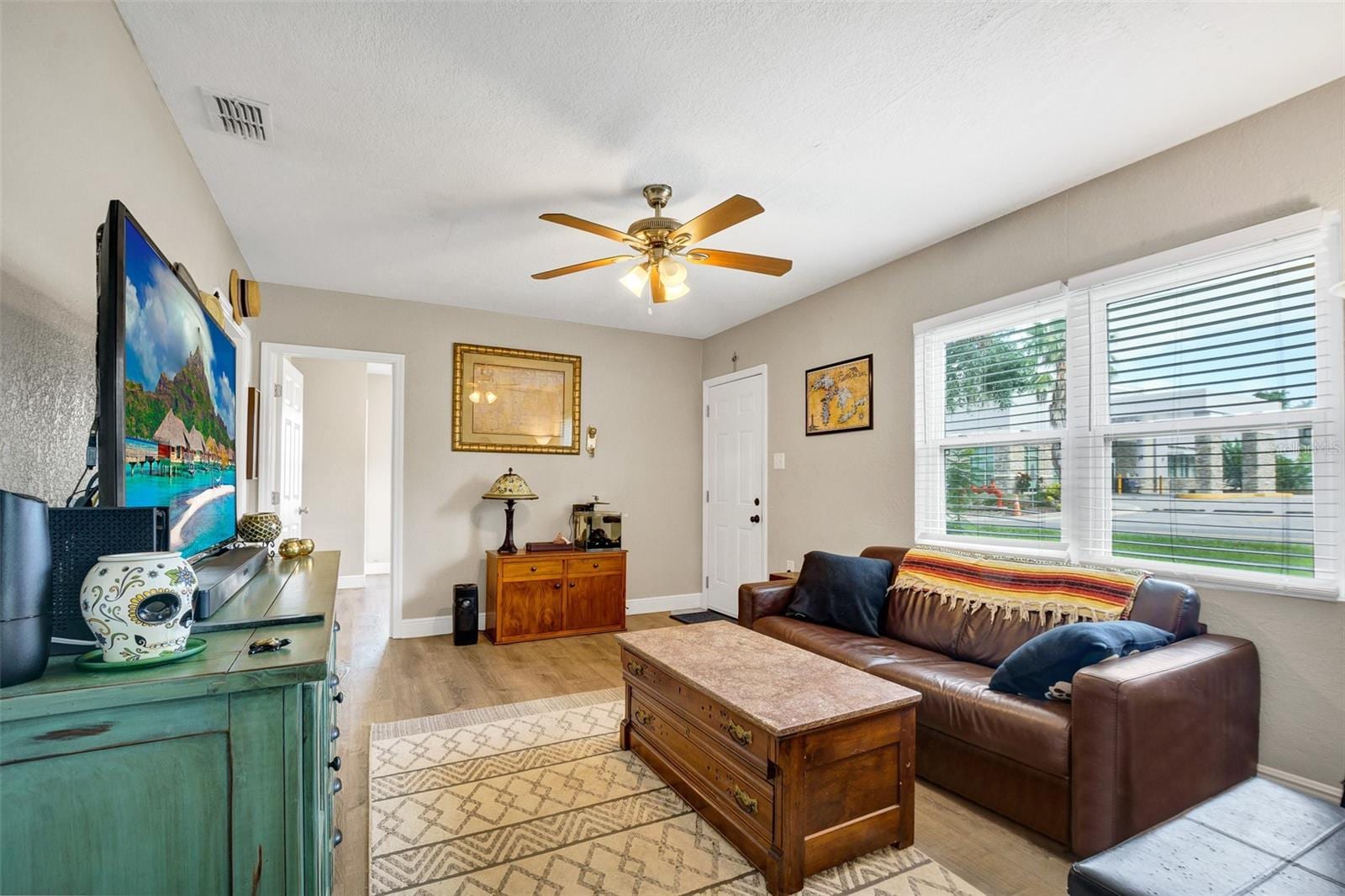 104 Avenue K Ave NE photo 3