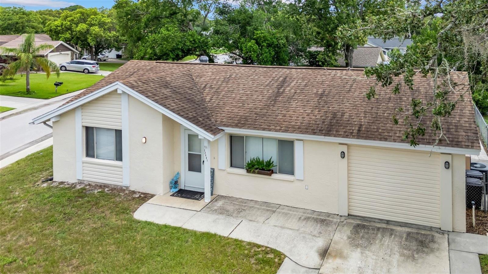 12401 Gunstock Ln photo 3