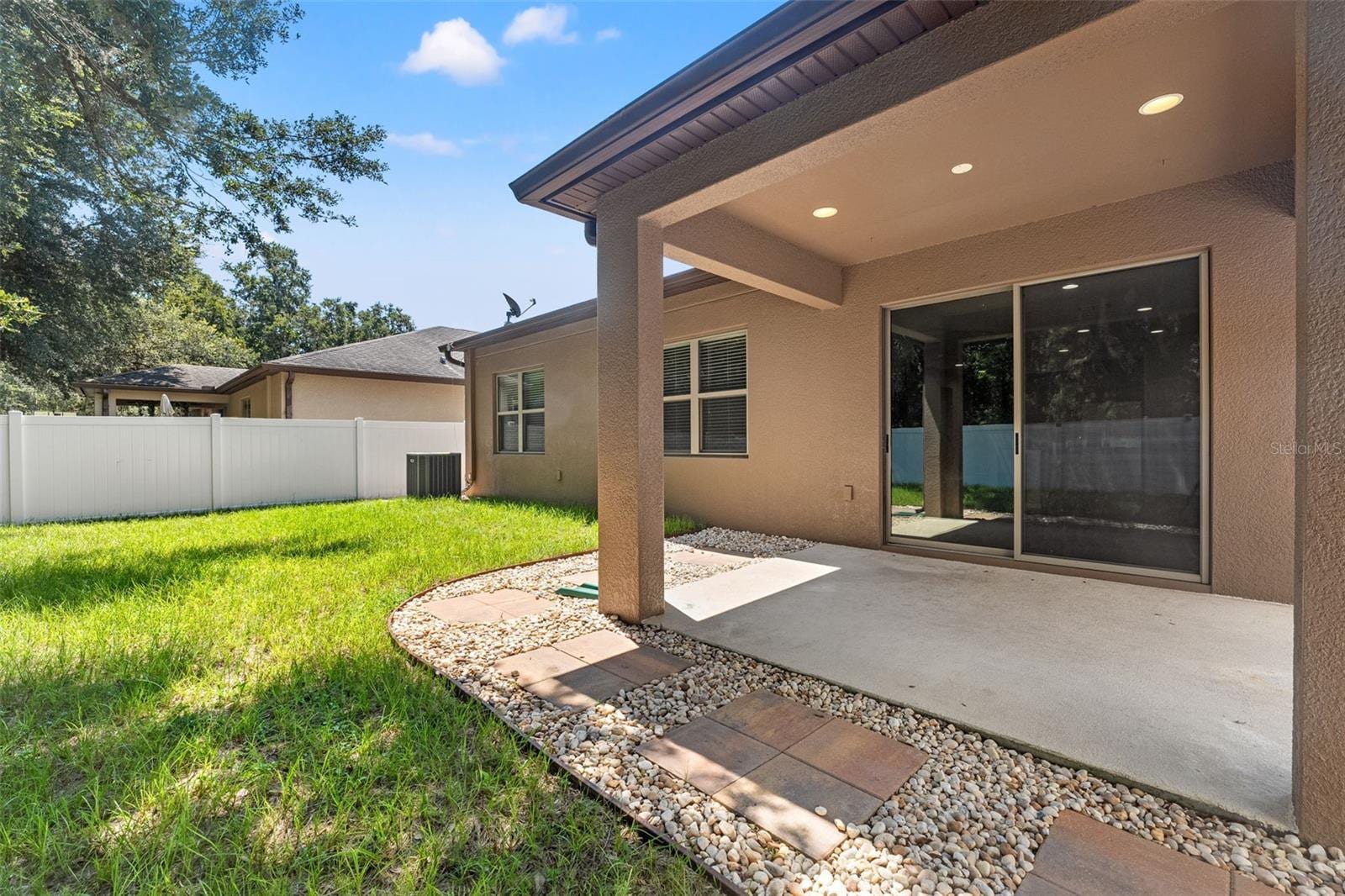 15531 Stone House Dr photo 3