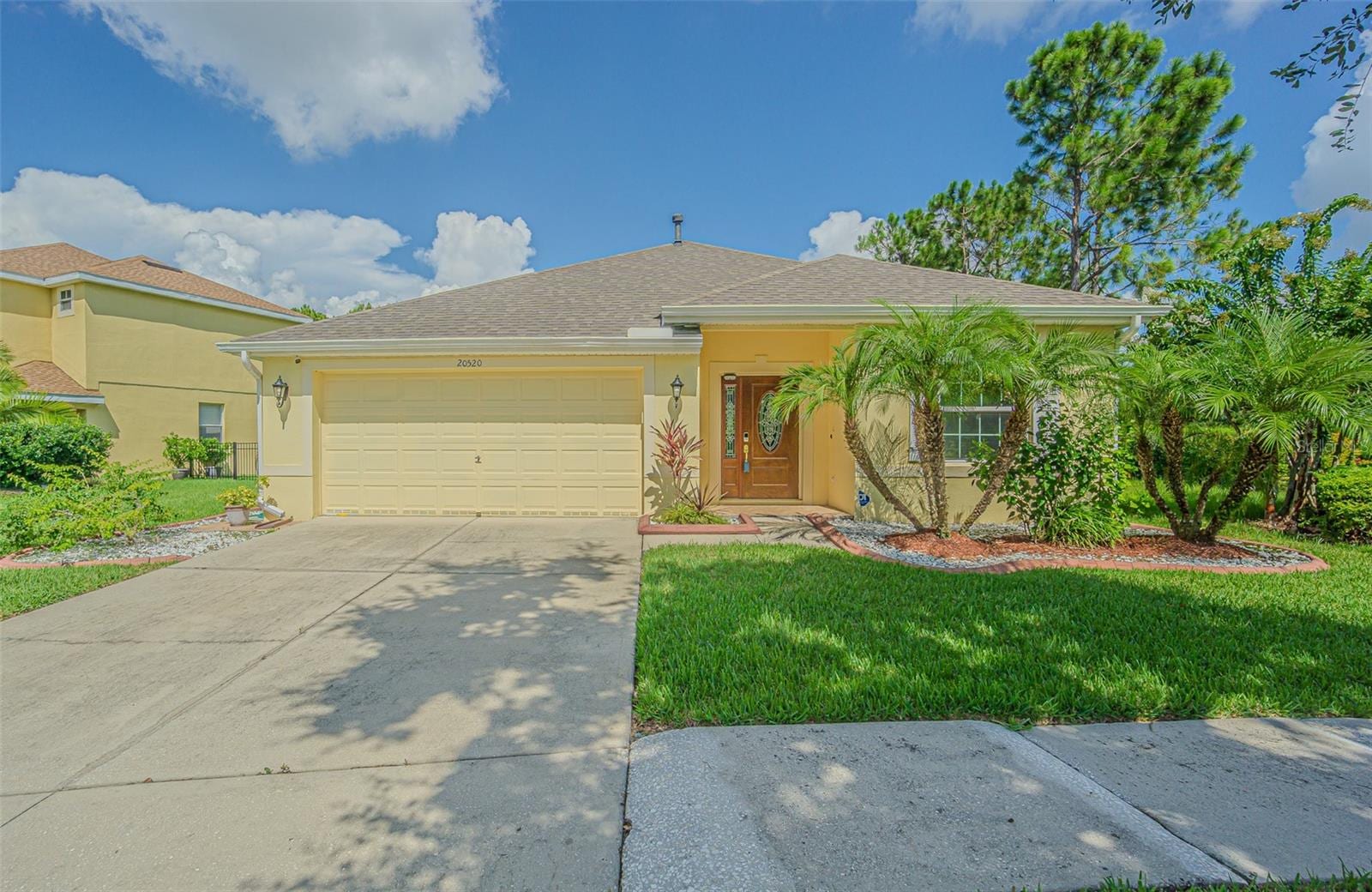 20520 Sultana CT photo 3