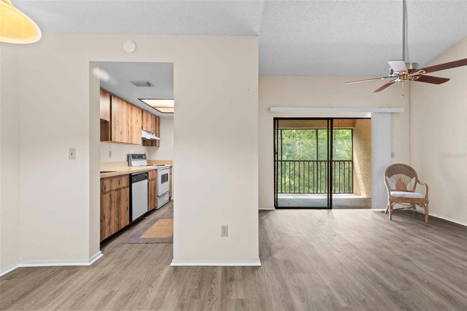 7832 Niagara Ave #323 photo 4