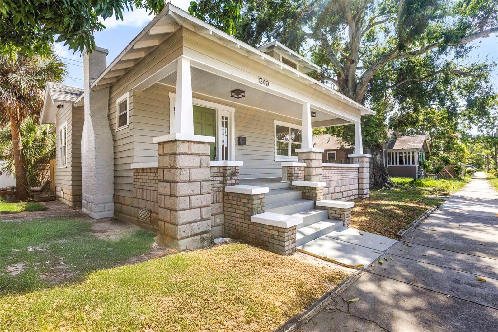 1240 James Ave S photo 5