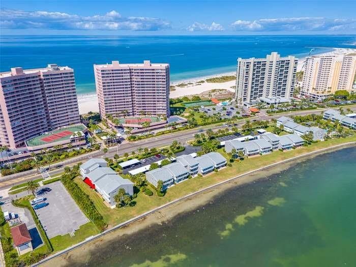 1351 Gulf Blvd #118 photo 2