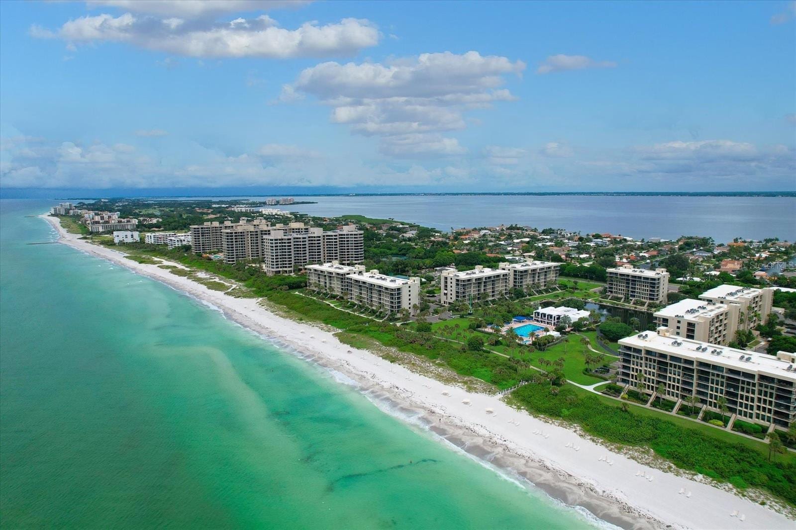 1105 Gulf Of Mexico Dr #402 photo 2