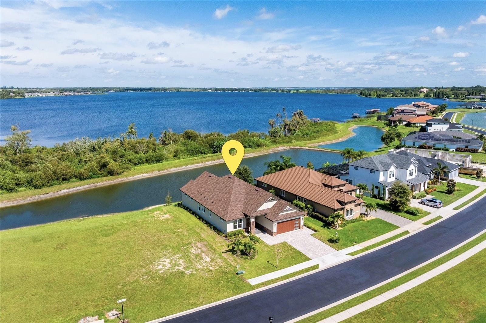 559 Waterfern Trail Dr photo 2