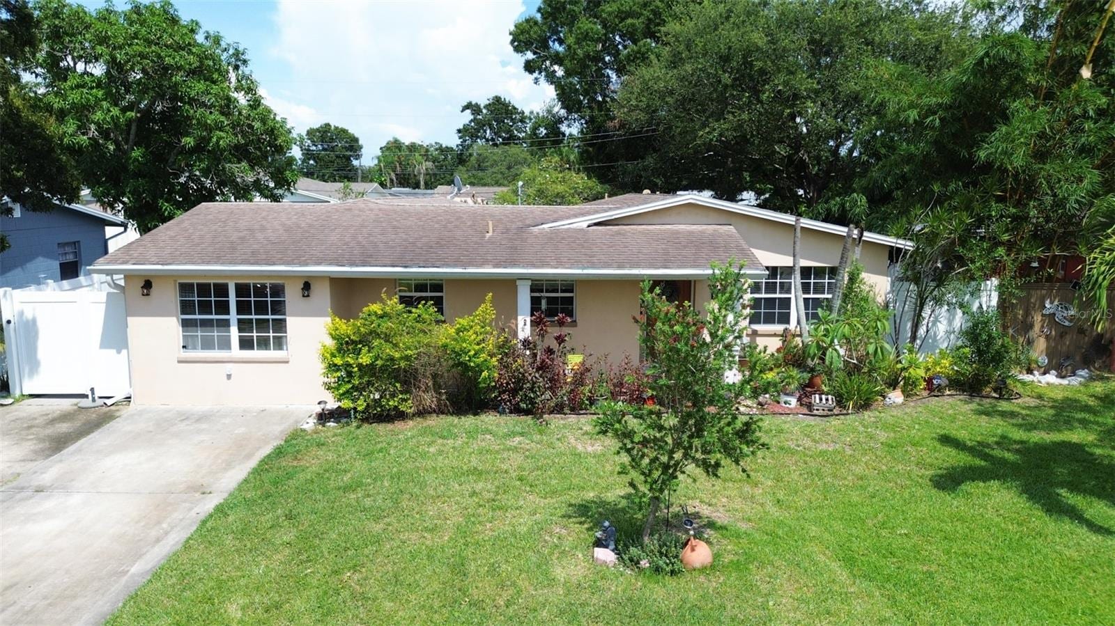 8915 59th Way N photo 4