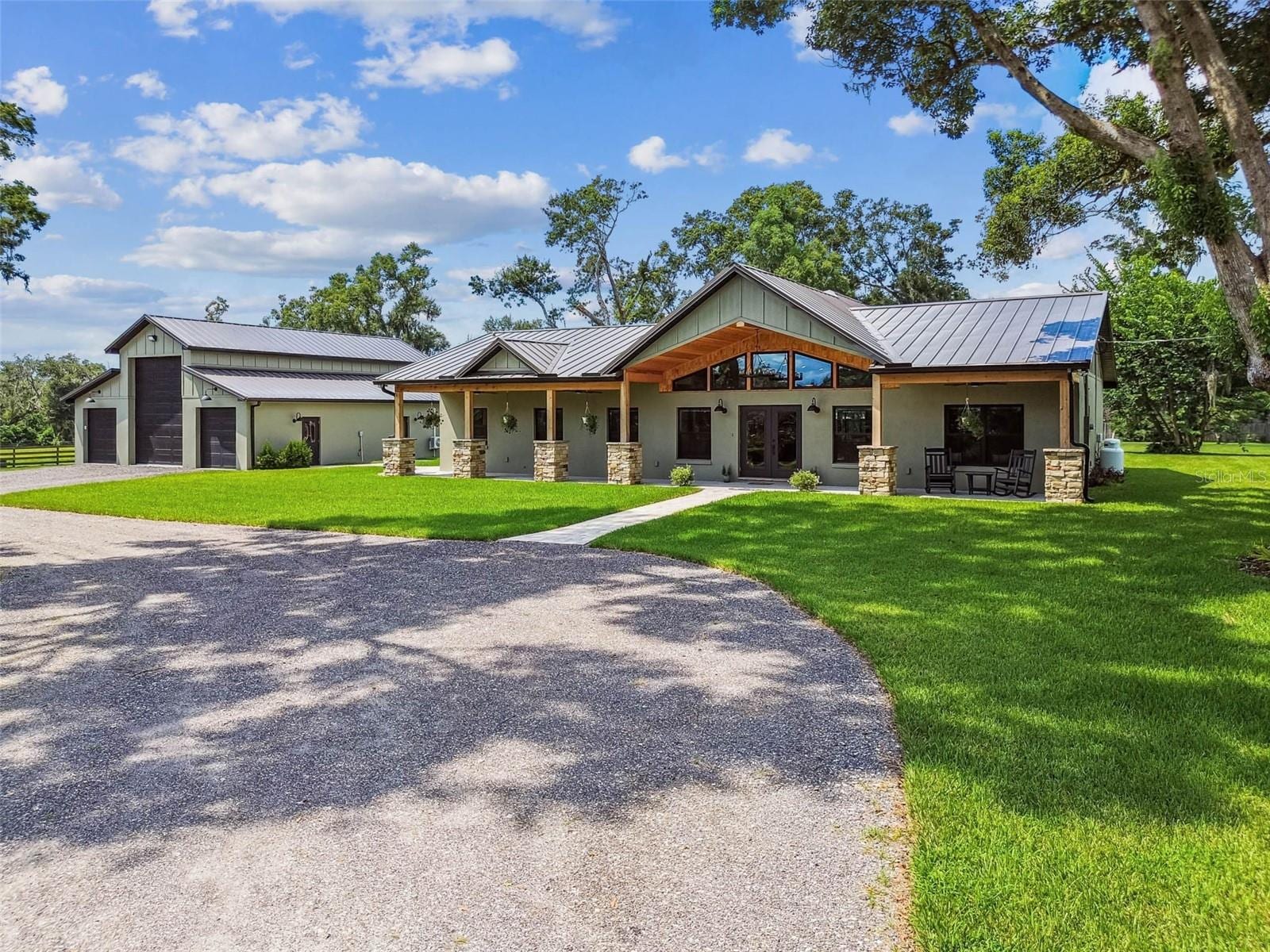 1517 Uncle Buds Ln photo 3