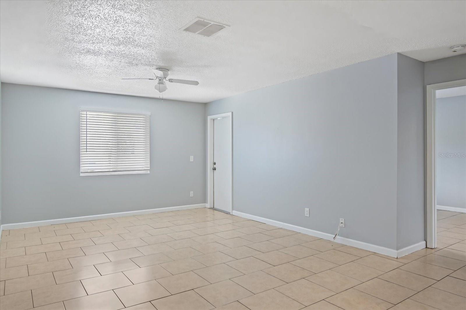 638 Golden Raintree Pl photo 5