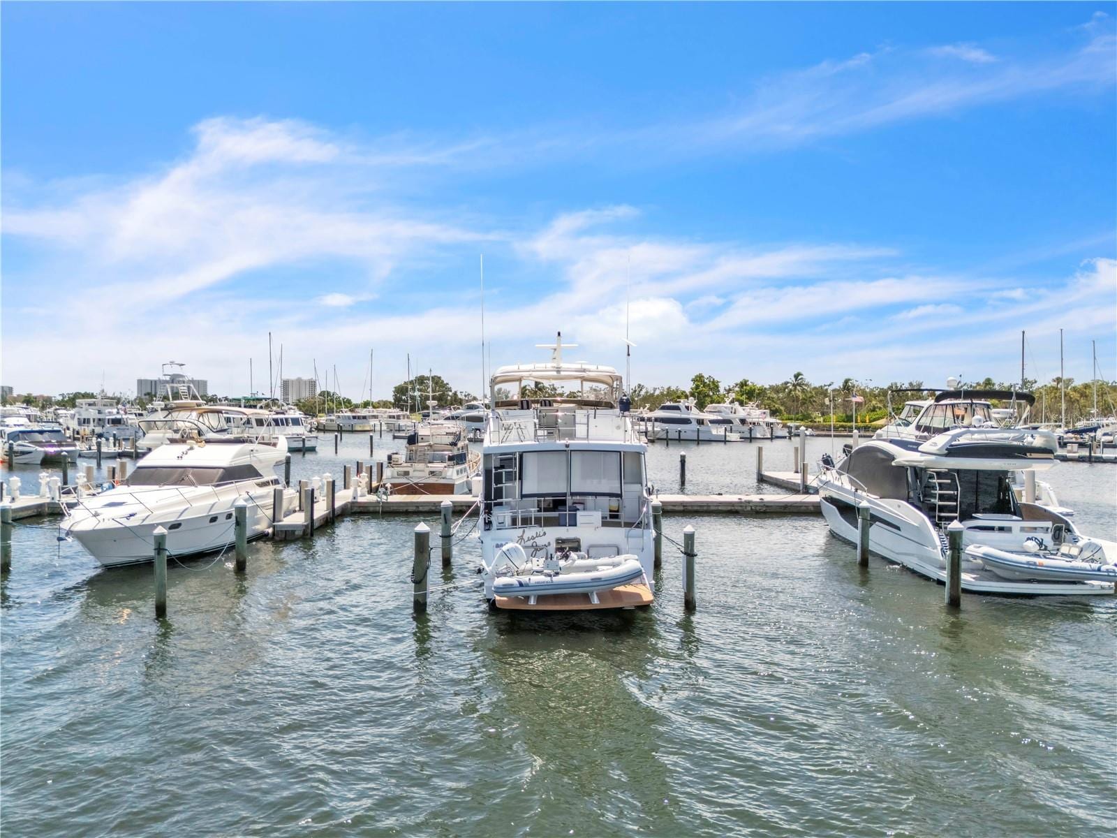 2600 Harbourside Dr #R9 photo 5