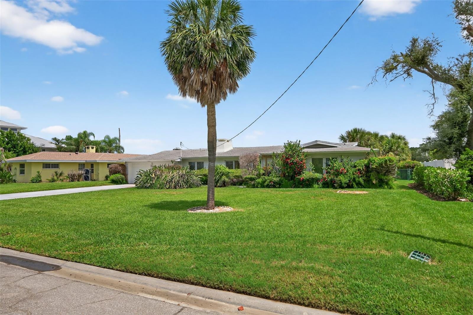 377 S Shore Dr photo 4
