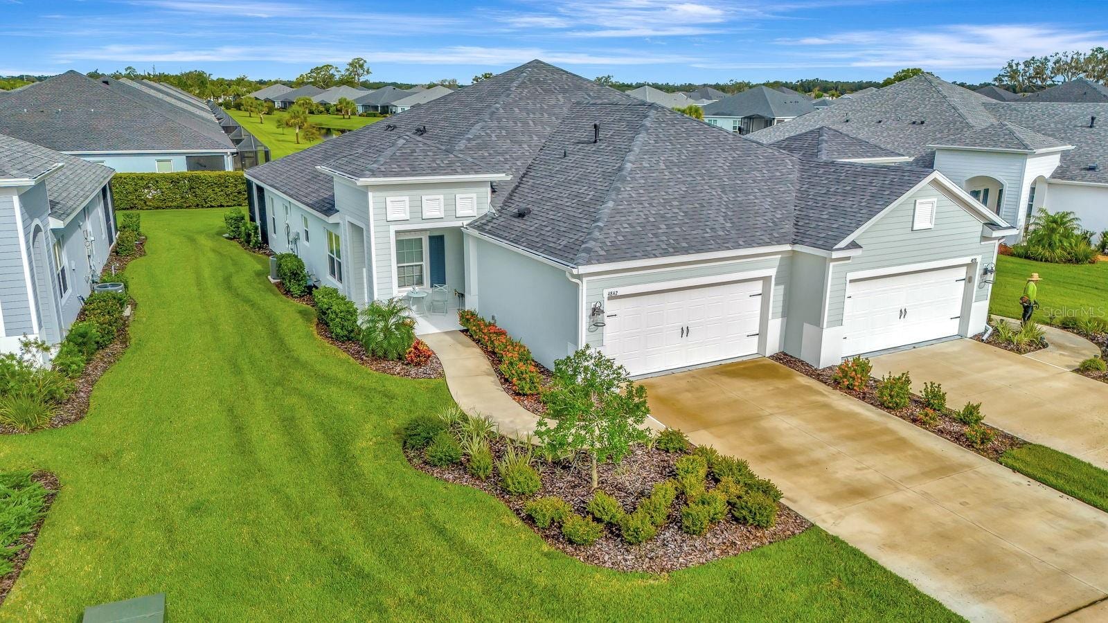 4842 Willow Bend Ave photo 2