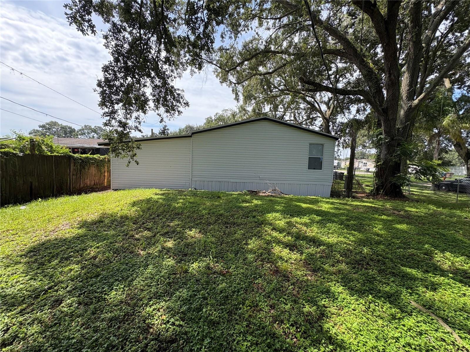 120 Clearwater CT photo 2