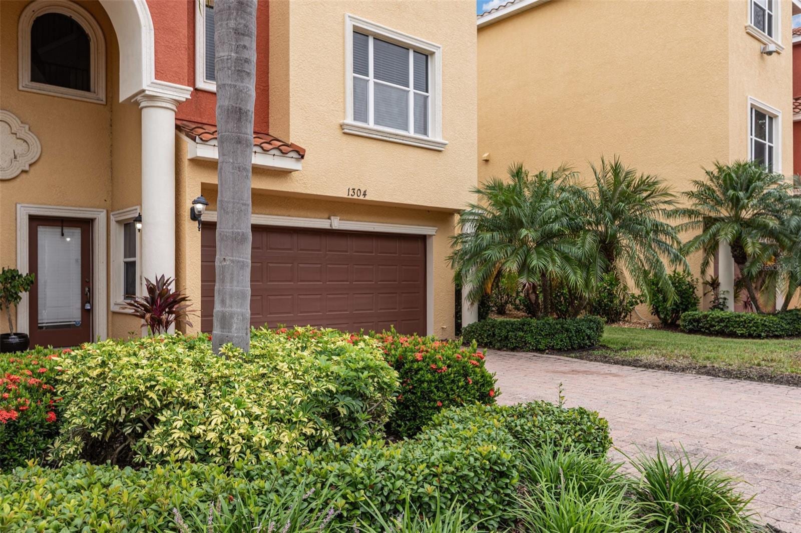 1304 3rd Street Cir E photo 4