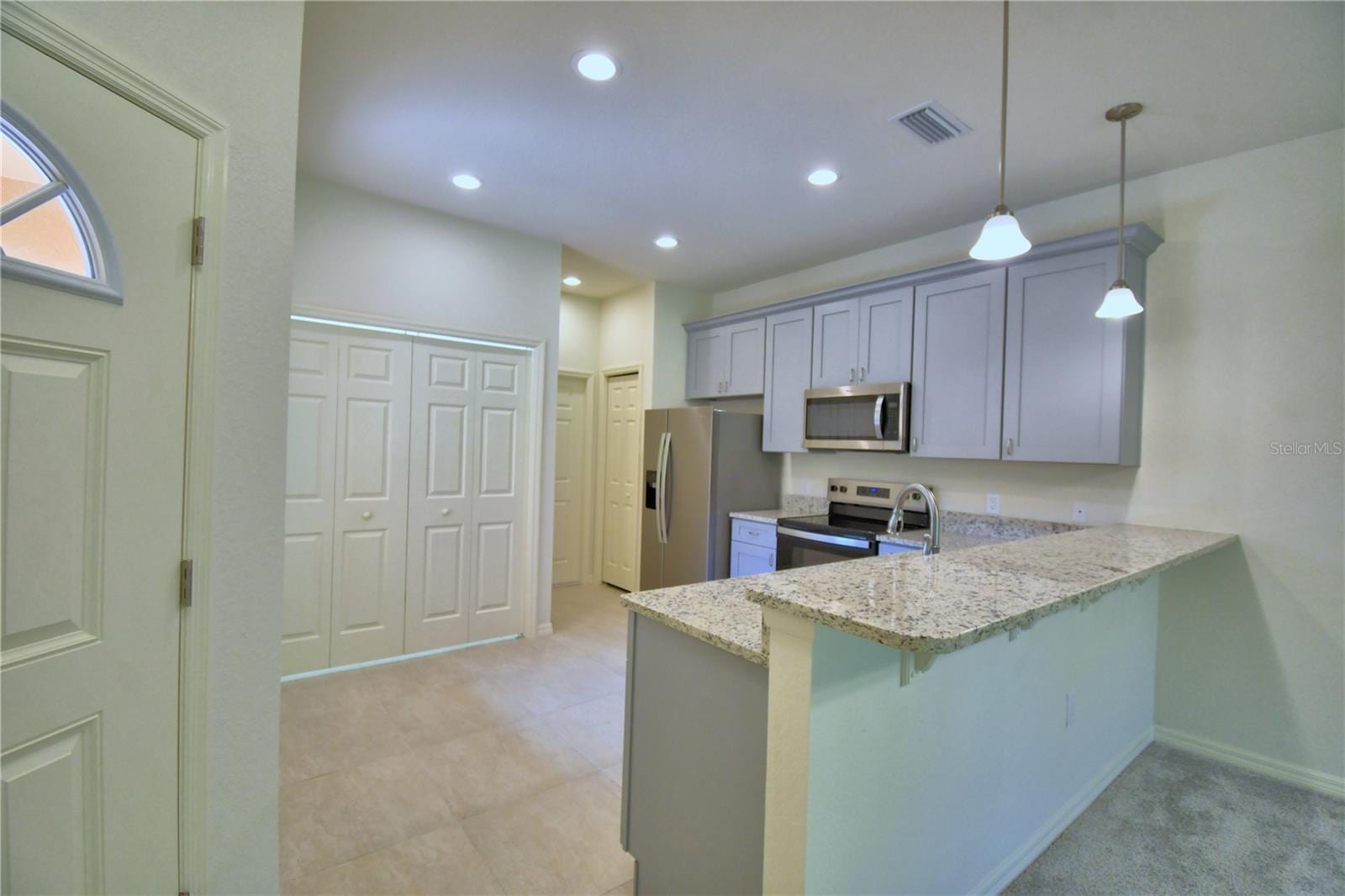 1709 Linz CT photo 3
