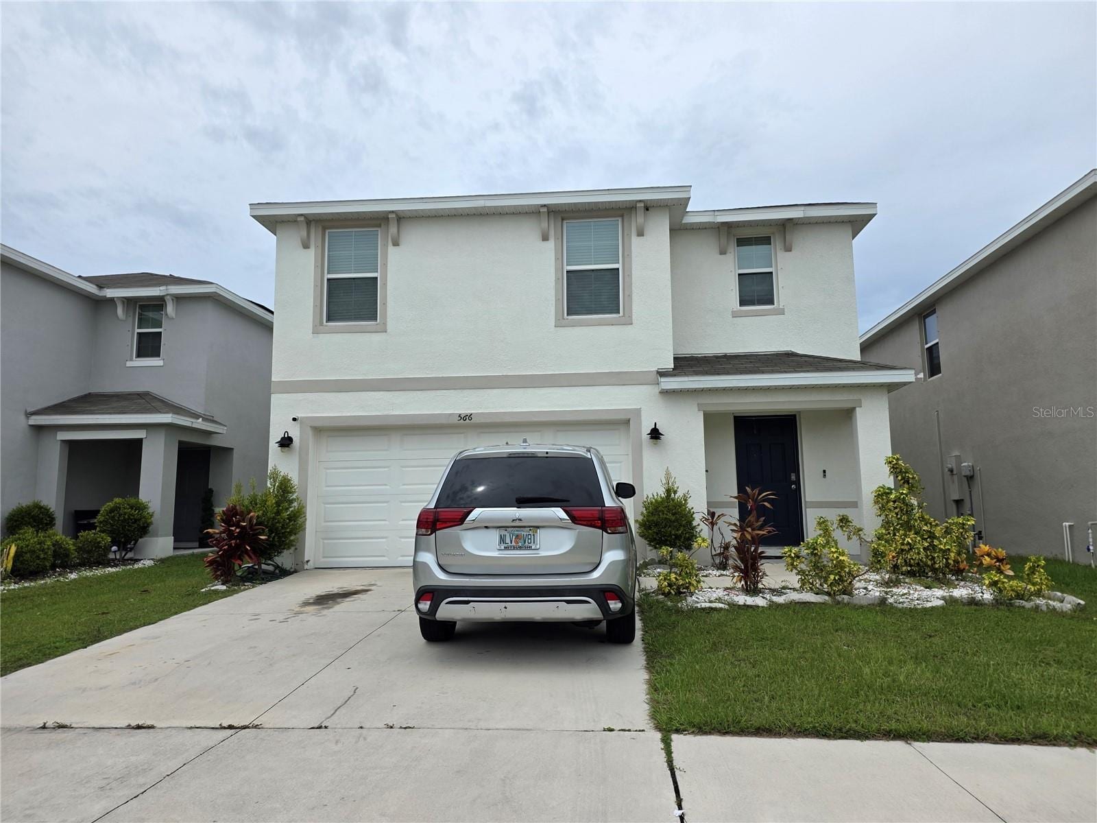 566 Sunlit Coral St photo 2