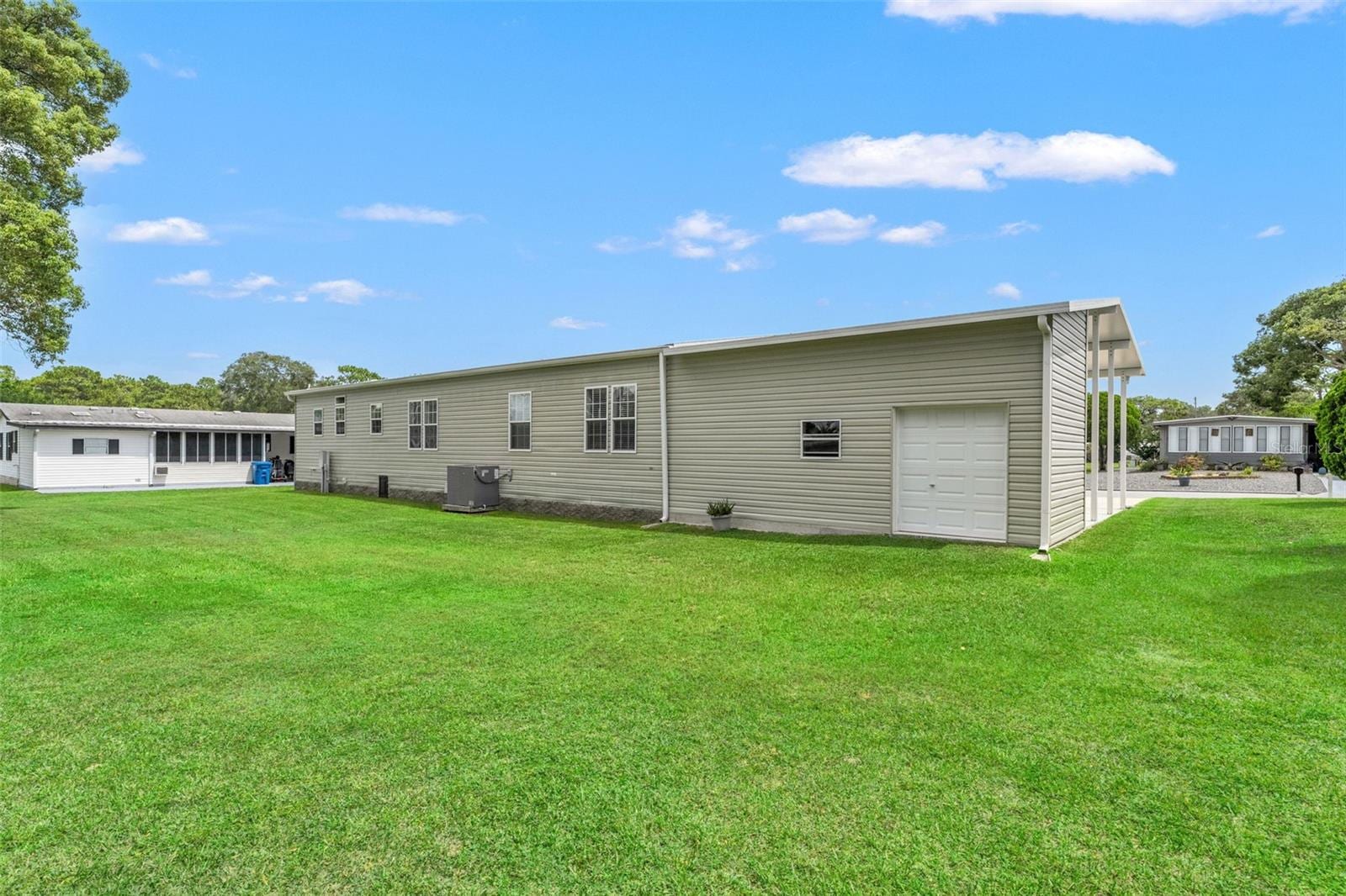 14443 Miranna St photo 5