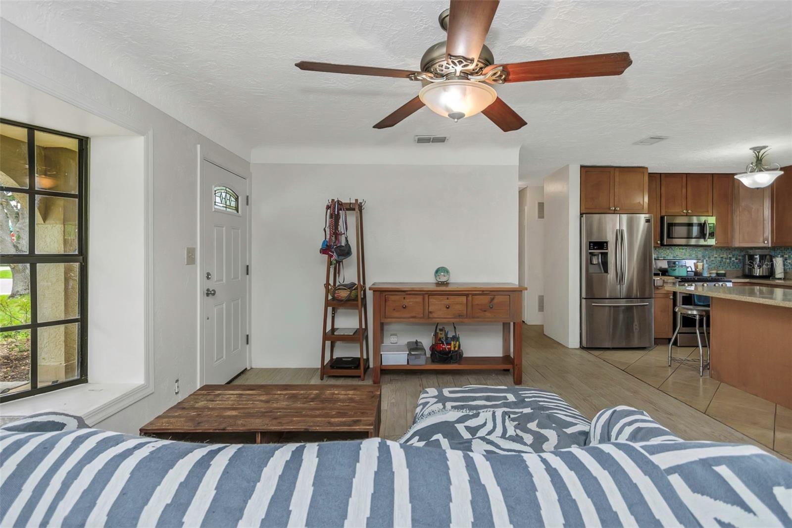 2600 56th Ln N photo 2