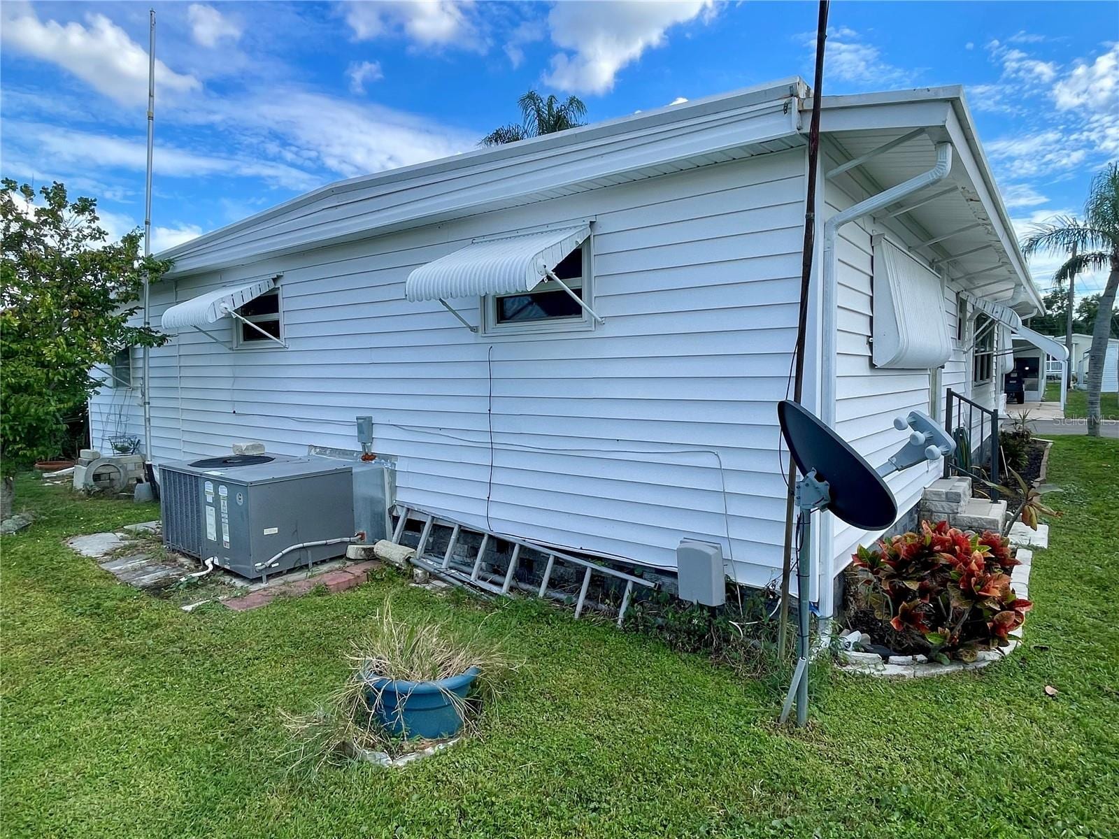 34455 Hibiscus Dr N photo 4