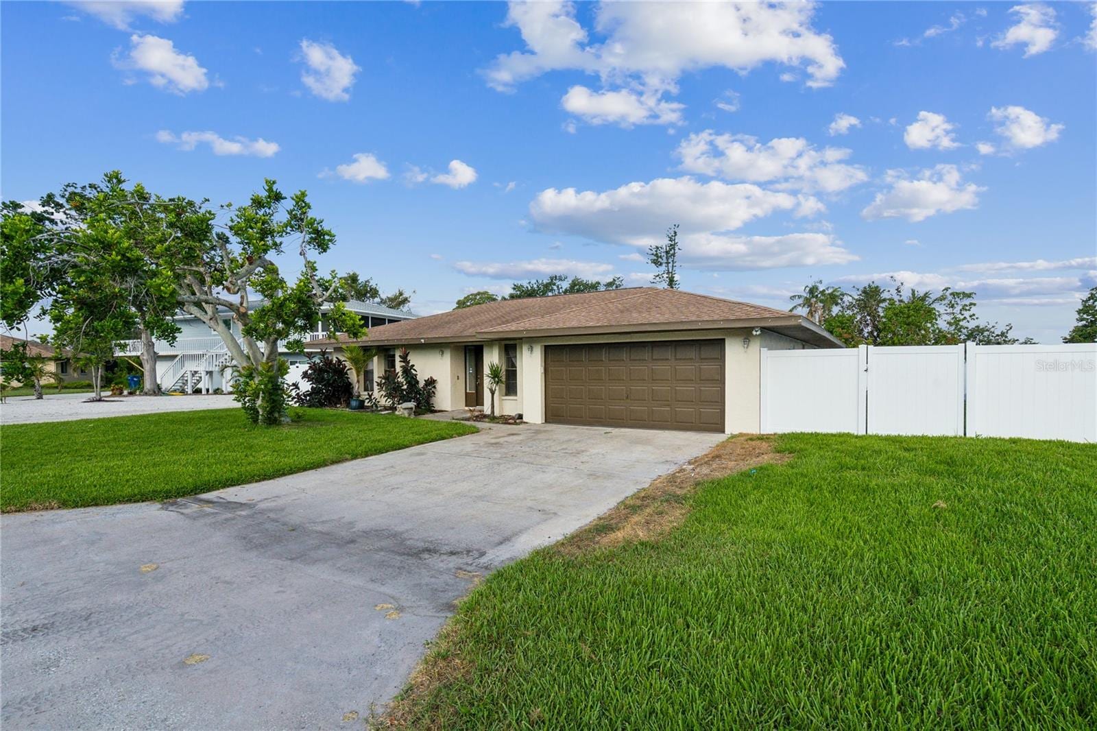 2204 78th St W photo 3