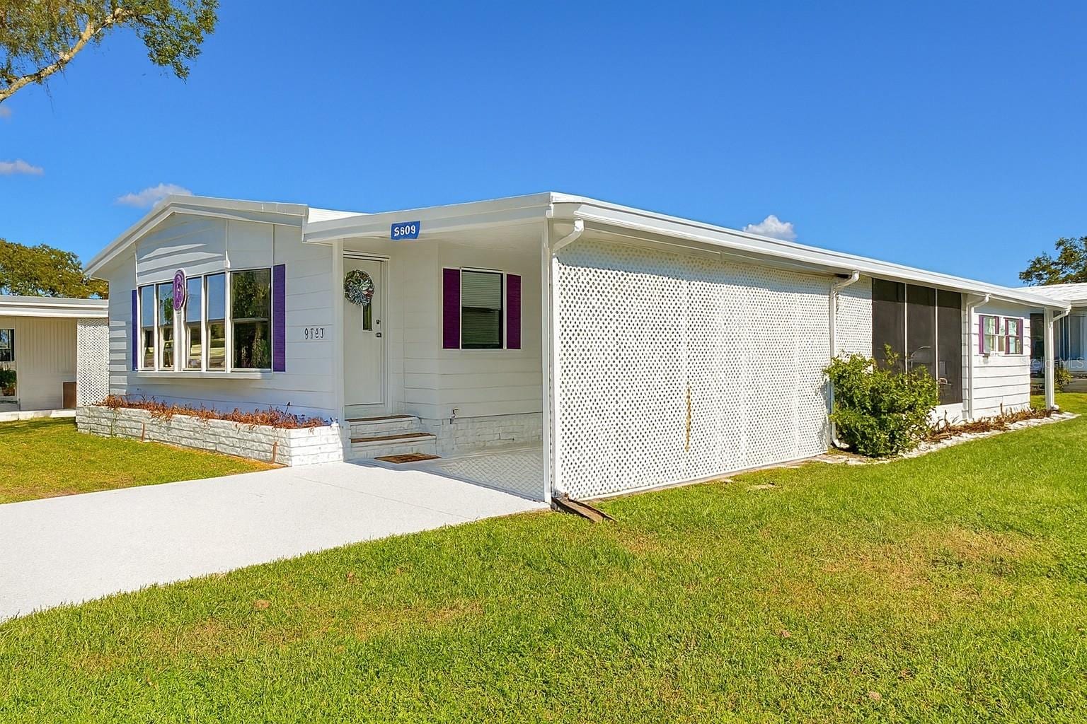 9303 Highpoint Blvd photo 3